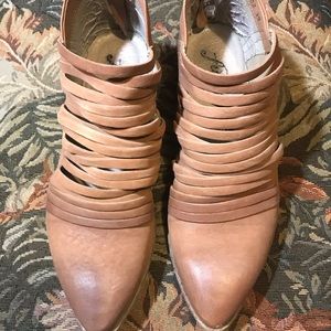 Free People- ankle booties- size 9